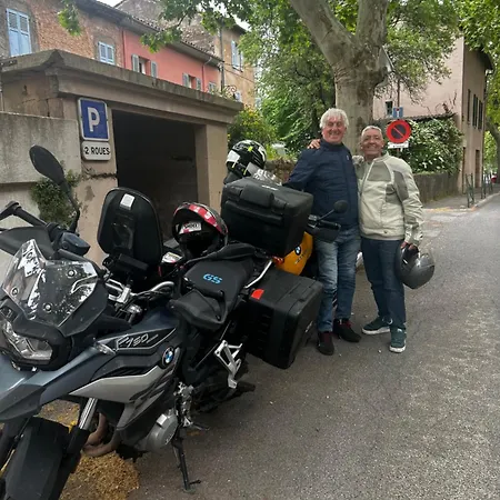 Апартаменты Vous Viendrez Vivre Ici , 3 Pieces Etage 1 Garage A Moto Рьез
