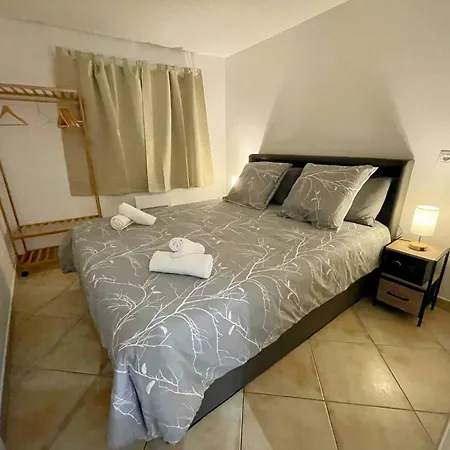 Vous Viendrez Vivre Ici , 3 Pieces Chataignier Garage A Moto Apartament Riez